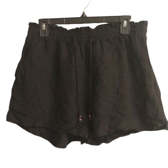 85. H&M linen rayon blend Black Women's Shorts size medium - Picture 1 of 1